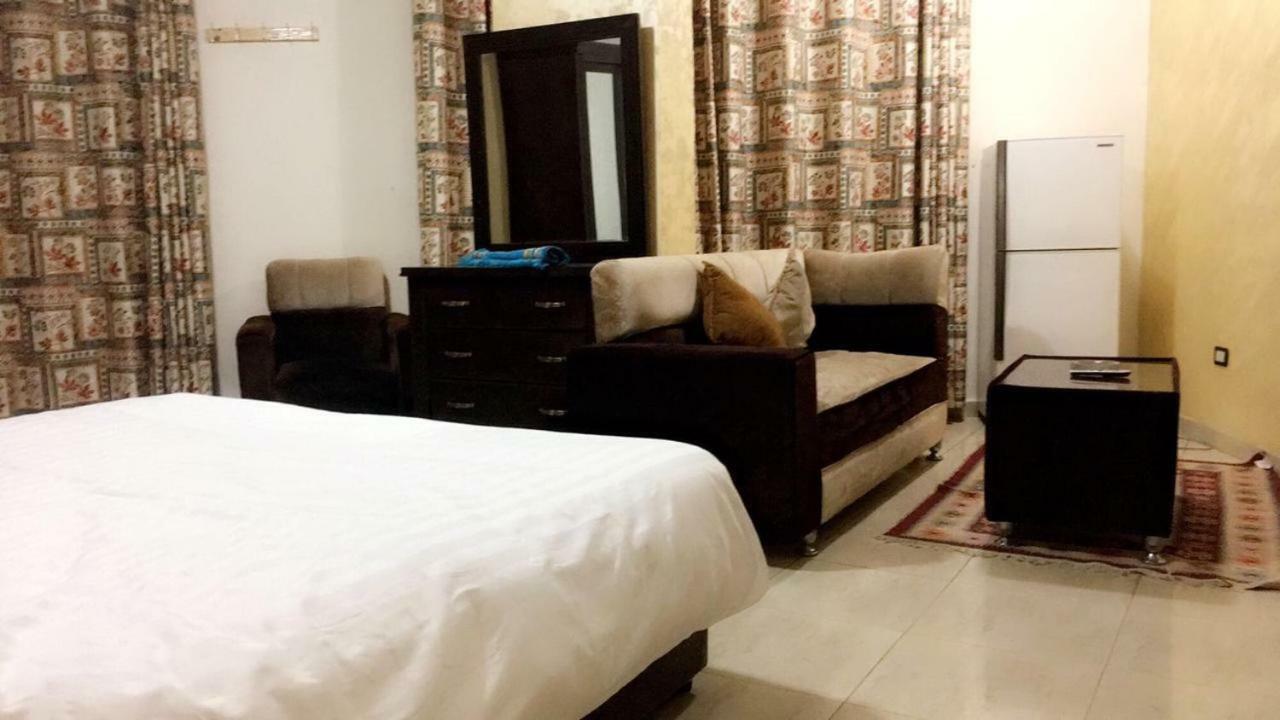 Al Tawheed Hotel Apartments アンマン エクステリア 写真