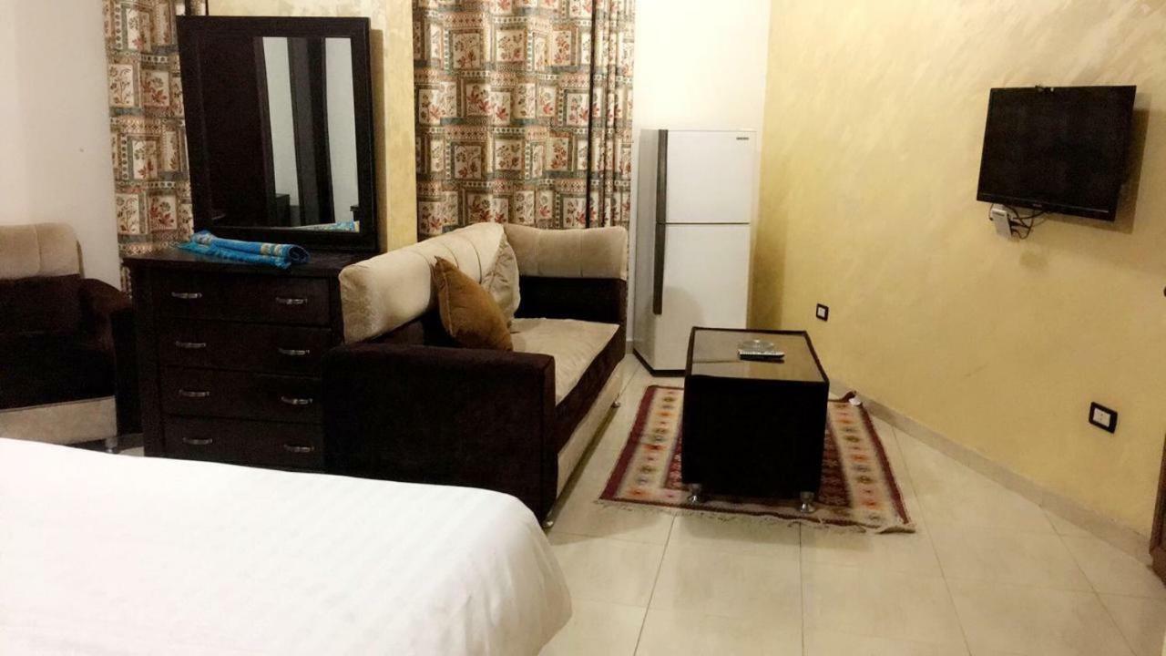 Al Tawheed Hotel Apartments アンマン エクステリア 写真